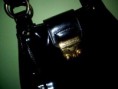 BOLSA VICTOR HUGO VERNIZ PRETA